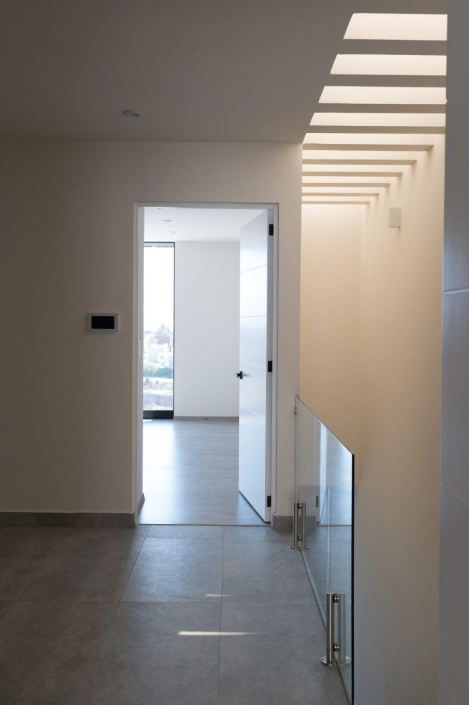 CasaAltozano_20_cuartoTV-1277x1920