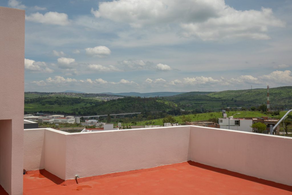 qalb_lomAlta-712-Vista_Roof-1920x1280