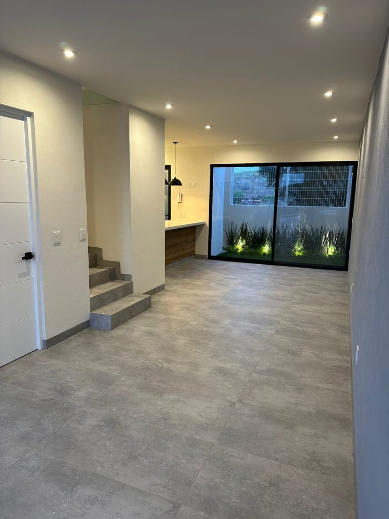 qalb-canadas-house-M15-30-4