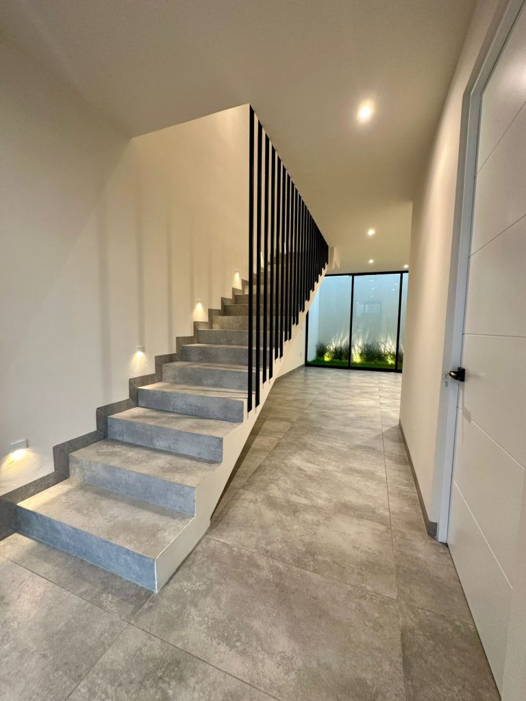 qalb-canadas-ocho-pasillo-entrada